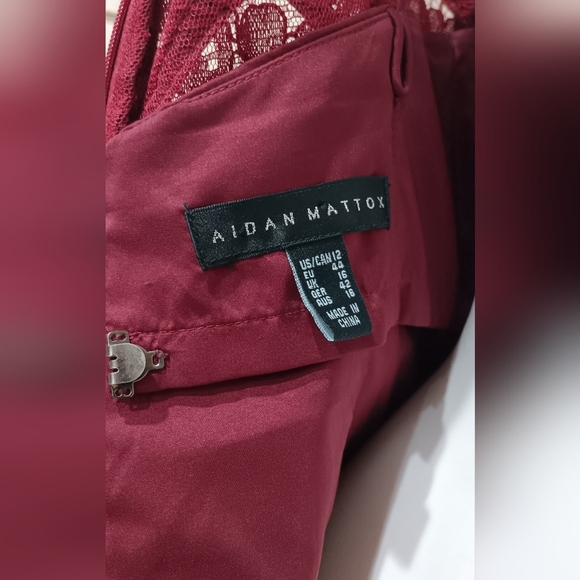 Gorgeous Burgundy Lace Cocktail Dress Sz 12 - Picture 12 of 12